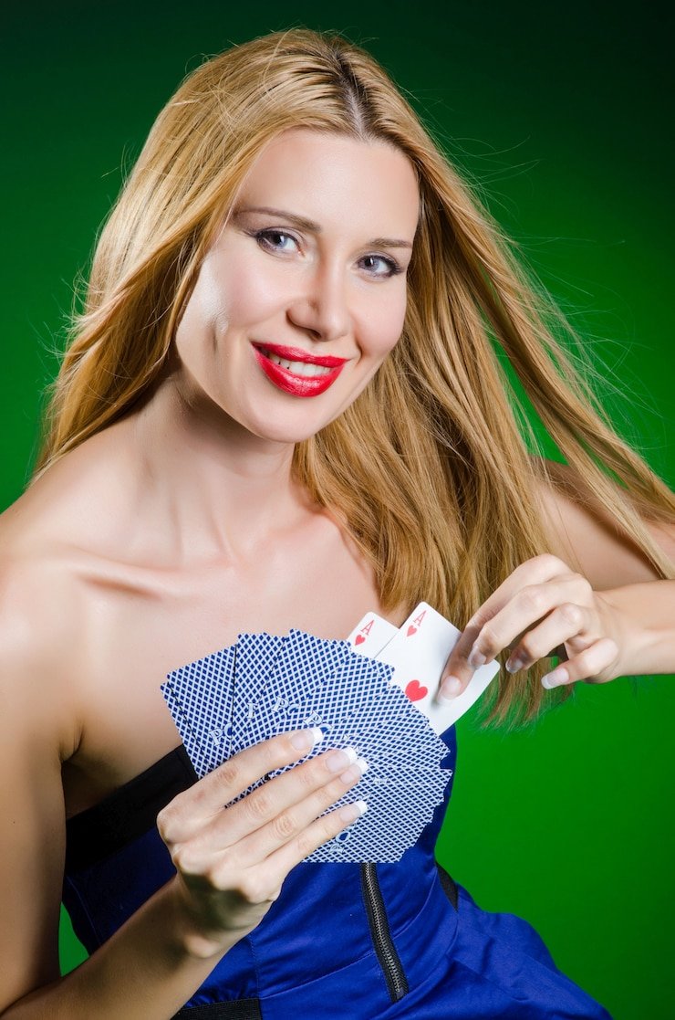 CQ9 live blackjack table on mobile